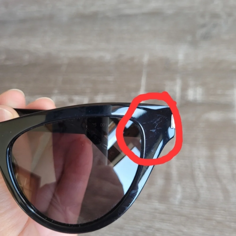 SAINT‎ LAURENT Black Cateye Sunglasses SL425
